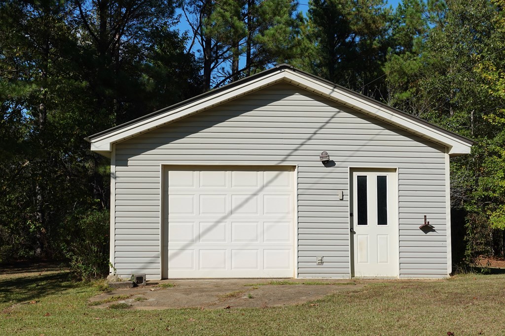 Extra Storage Shed/Shop