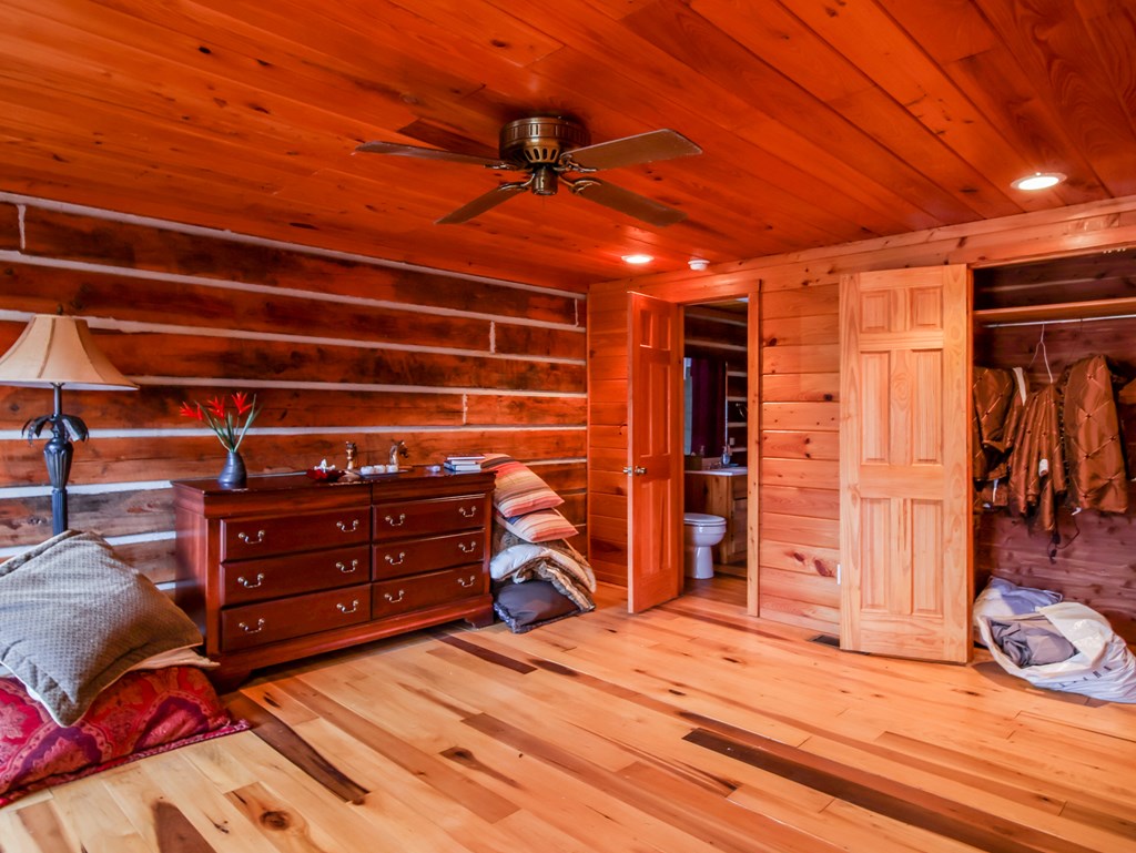 Log Cabin Bedroom